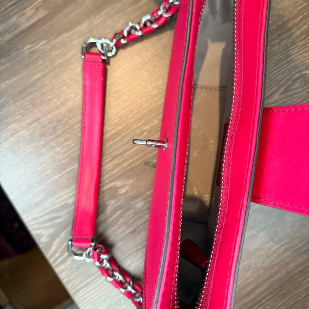 Michael Kors Pink Chain Shoulder Bag - Picture 7 of 9